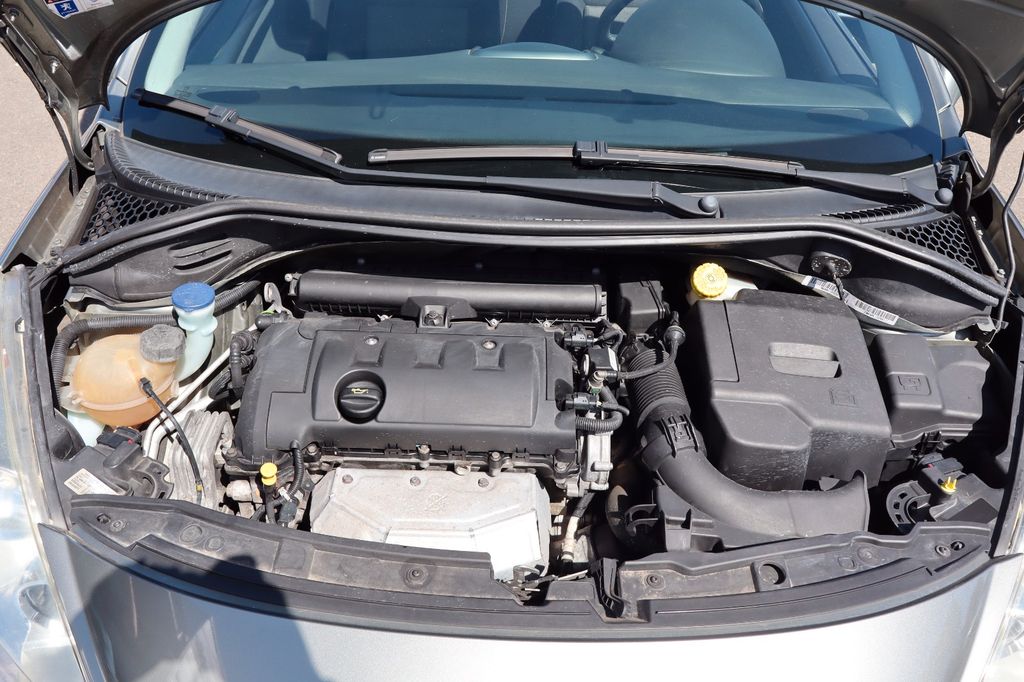 Car Image 20