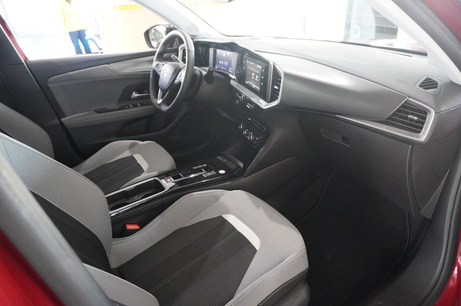 Fahrzeugabbildung Opel Mokka 1.2T ELEGANCE NAVI/LED/KAMERA/SH/SPORT/DAB