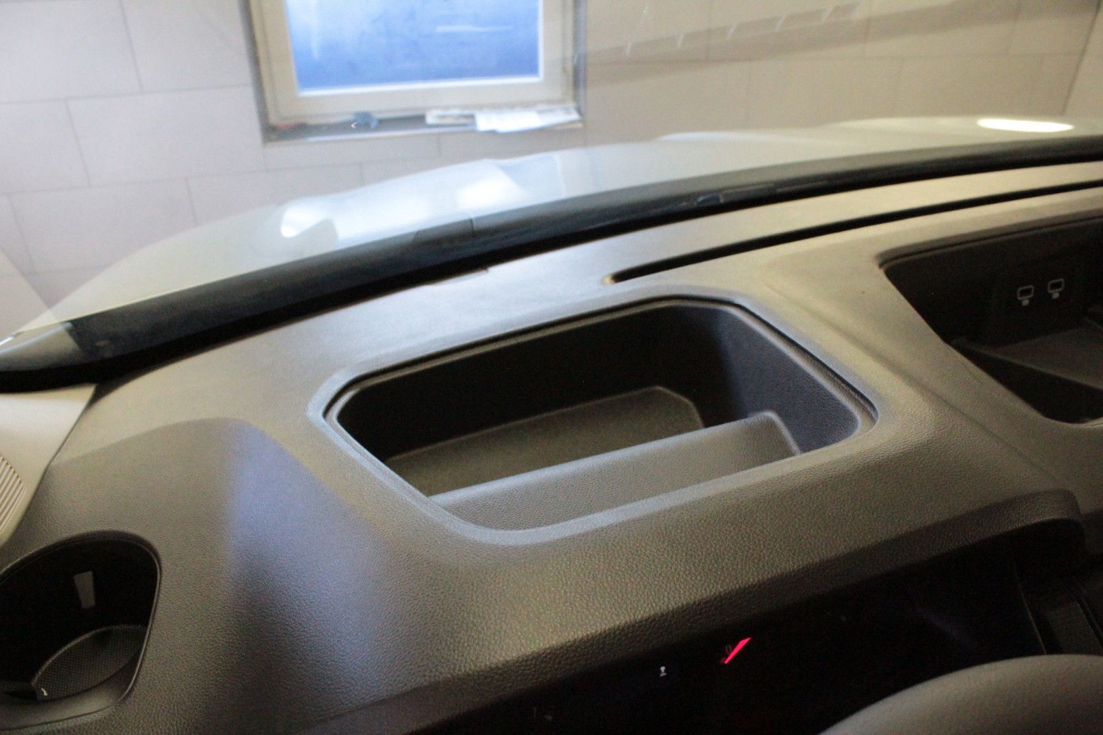 Fahrzeugabbildung Renault Trafic Dci 150 Grdt Evolution *Rollstuhlrampe*
