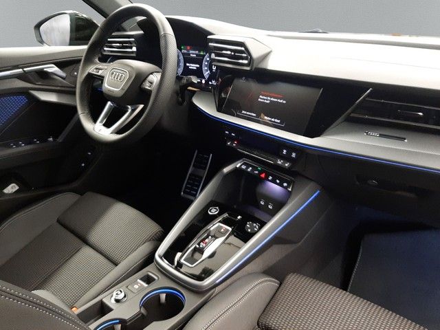 Fahrzeugabbildung Audi A3 Sportback S line 40TFSIe AHK StdHz eleHeck