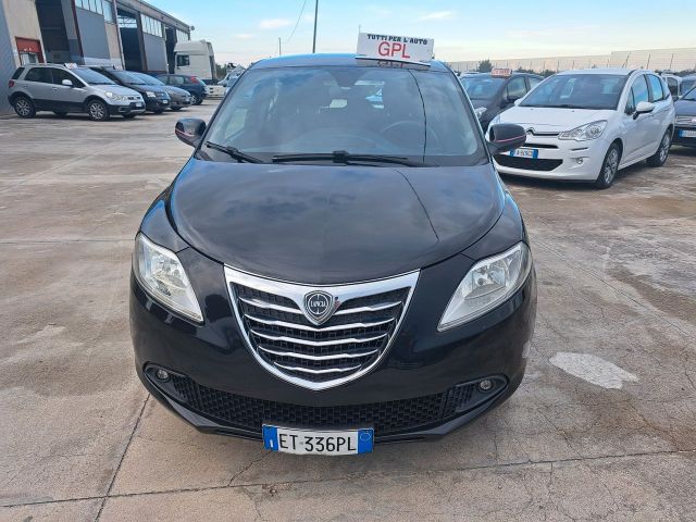 Lancia Ypsilon 1.2 BENZINA/GPL - 2014 LONDON PAR