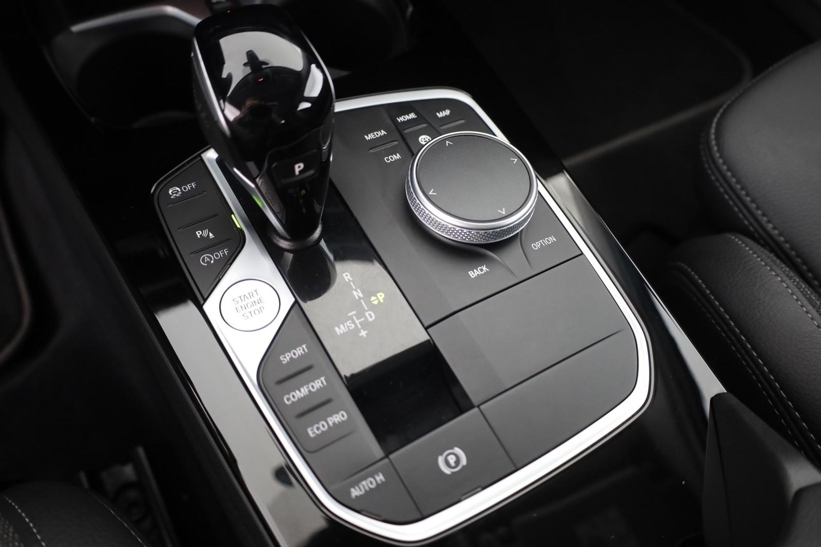 BMW 1 Series i Sportline LED Navi Teilleder AHK DAB PDC, миниатюра 13