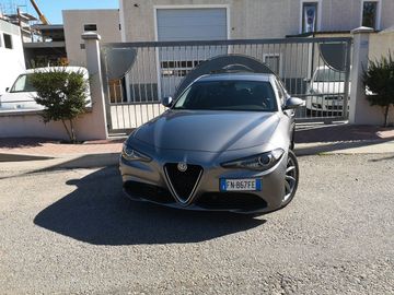 Alfa-Romeo Giulia - 9