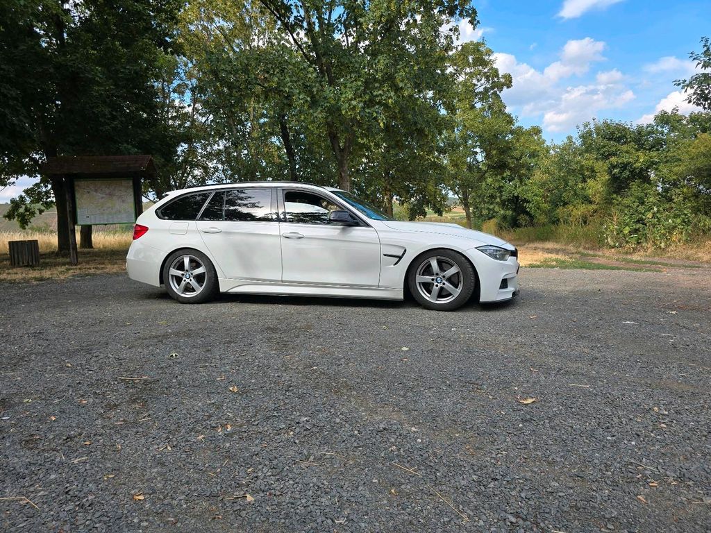 Image of BMW 325
