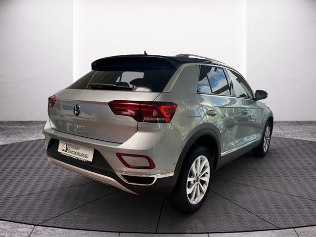 Fahrzeugabbildung Volkswagen T-Roc 1.5 TSI DSG STYLE AHK IQ.DRIVE GJR ANSCHLU