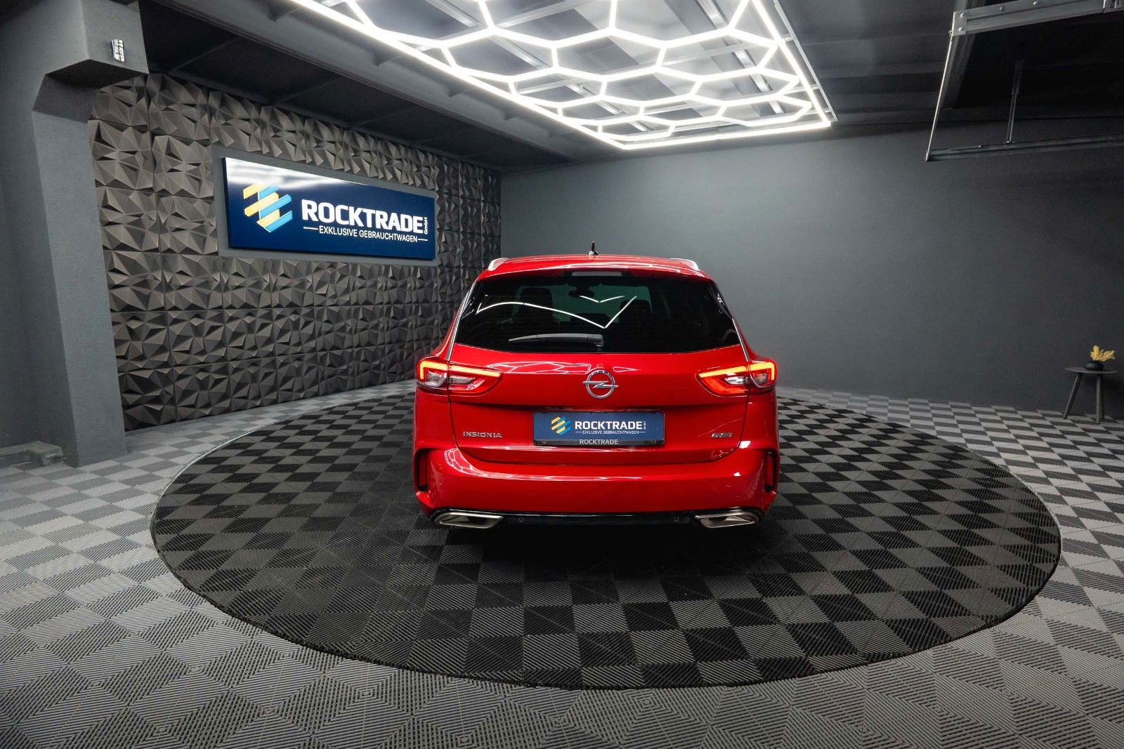 Fahrzeugabbildung Opel Insignia B Sports Tourer GSi 4x4 *ACC*LED*1.Hand