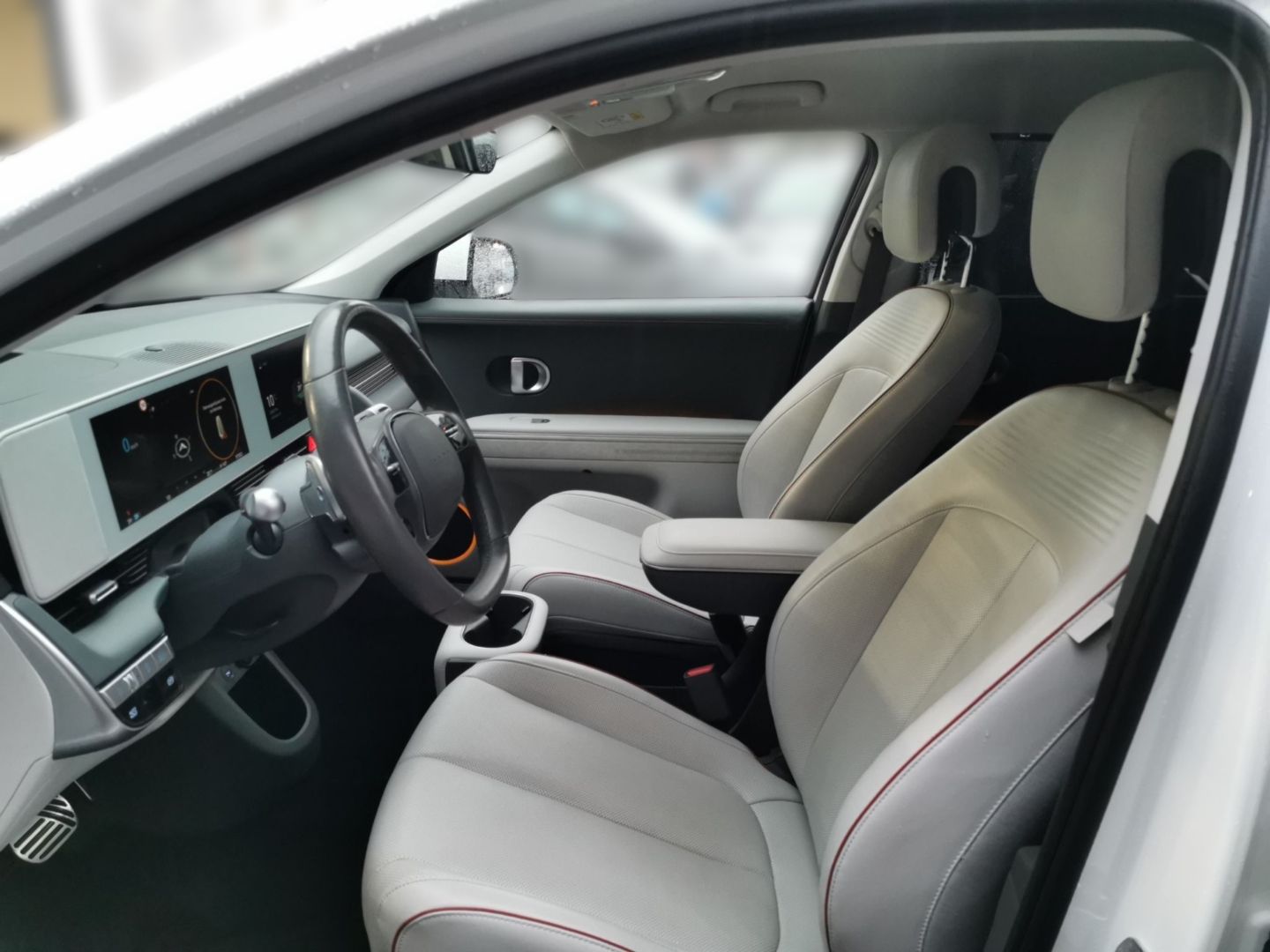 Fahrzeugabbildung Hyundai IONIQ 5 Uniq Elektro 4WD 72 Relax-Paket 8x berei