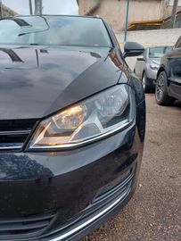 Volkswagen Golf - 6