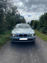 BMW e39 525i A - BMW 5er Reihe: E39