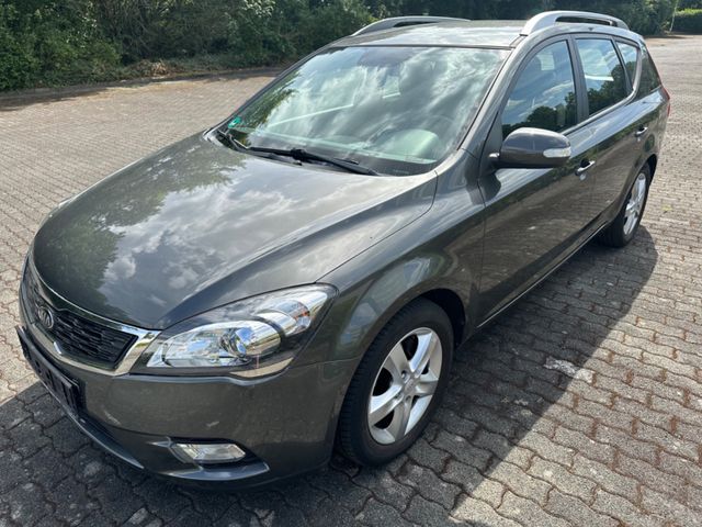 Kia Sportswagon 1.6 Top Zustand/PDC/8Fach