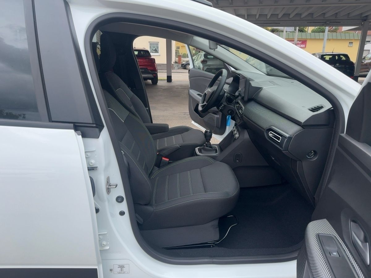 Fahrzeugabbildung Dacia Jogger Expression TCe 110 SHZ Kamera