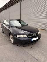 Audi A4 B5 1.9 TDI quattro Avant - - Audi A4 aus 2000: 1.9