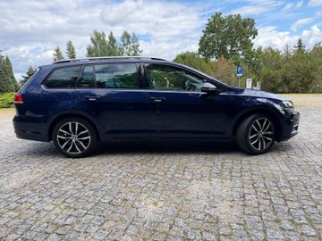 Volkswagen Golf - 2