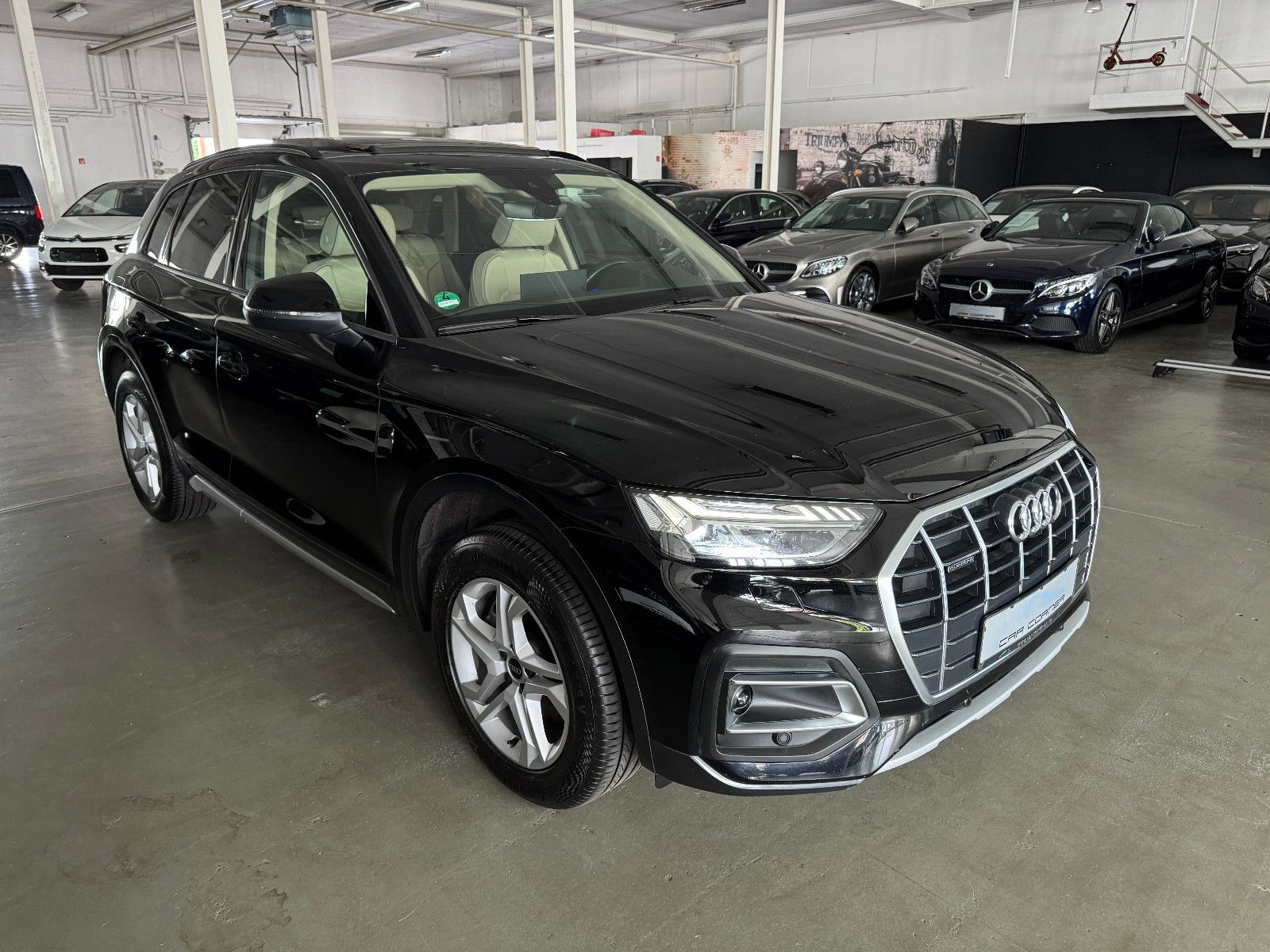 Fahrzeugabbildung Audi Q5 TDI 4X4 ADVANCED SPORT PANO MATRIX B&0 VOLL