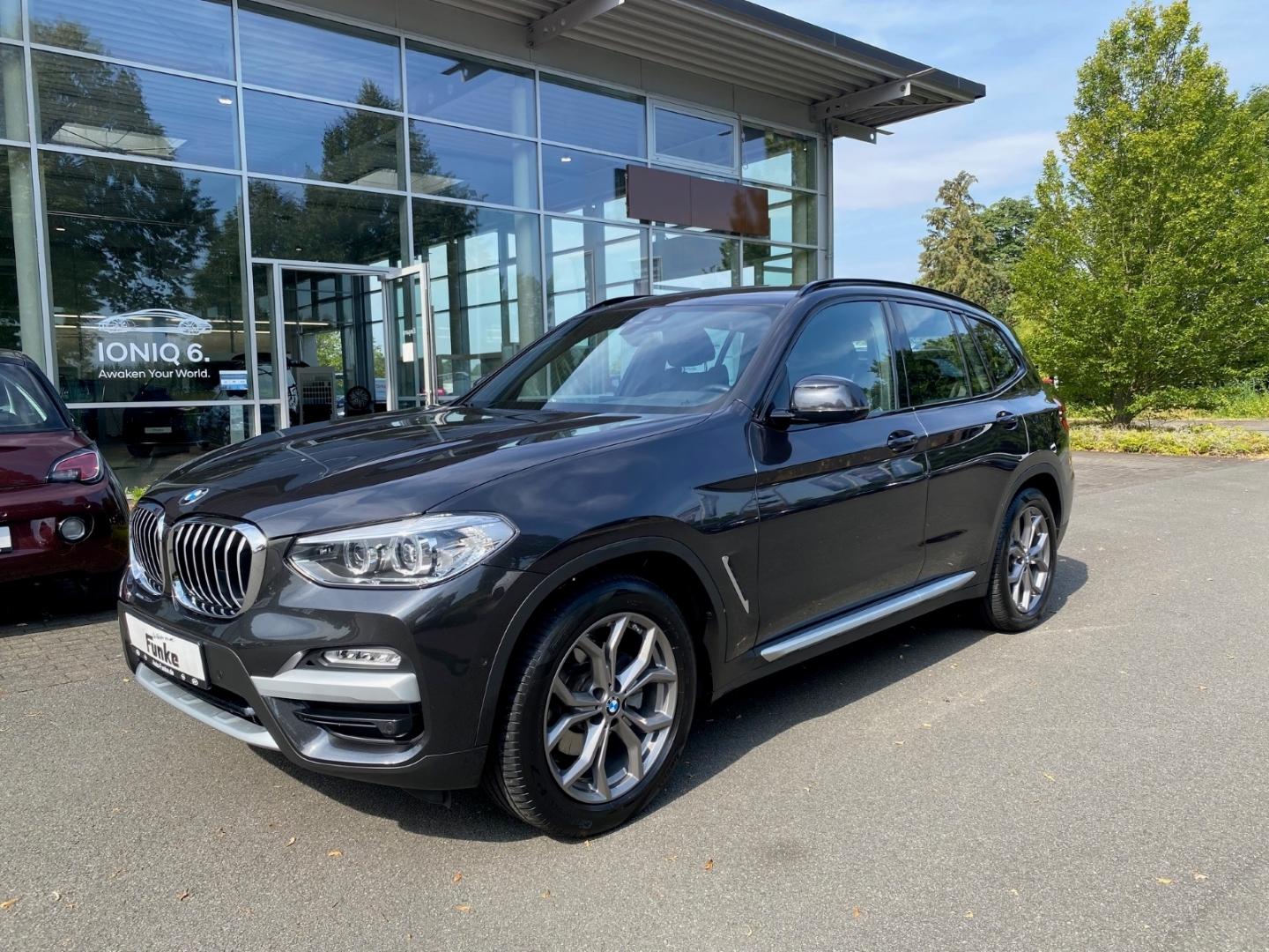 BMW X3 xDrive 20 d xLine AHK Kamera Navi LED Sperrdi