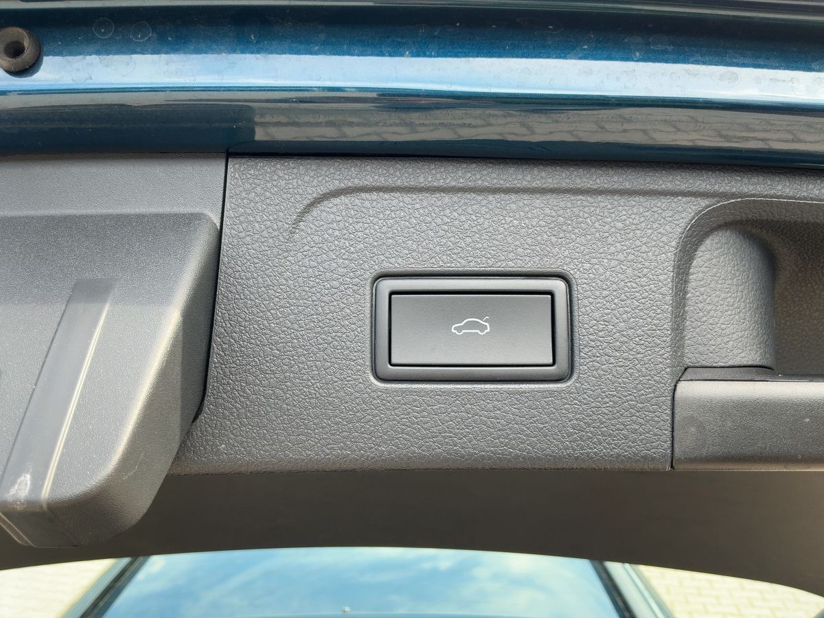 Volkswagen Passat Variant - Bild 15