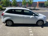 Ford Grand C-Max Motor neu 1,0 EcoBoost 92kW Titanium - gebrauchte Ford Grand C-Max aus dem Jahr 2018