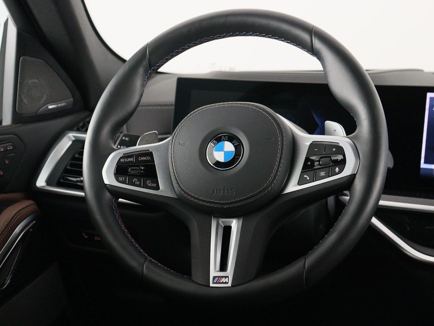 BMW X6 M60 M60i xDrive AHK imagem 2