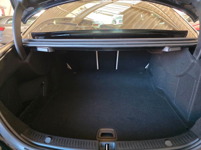 MERCEDES-BENZ E 200 — Foto 7