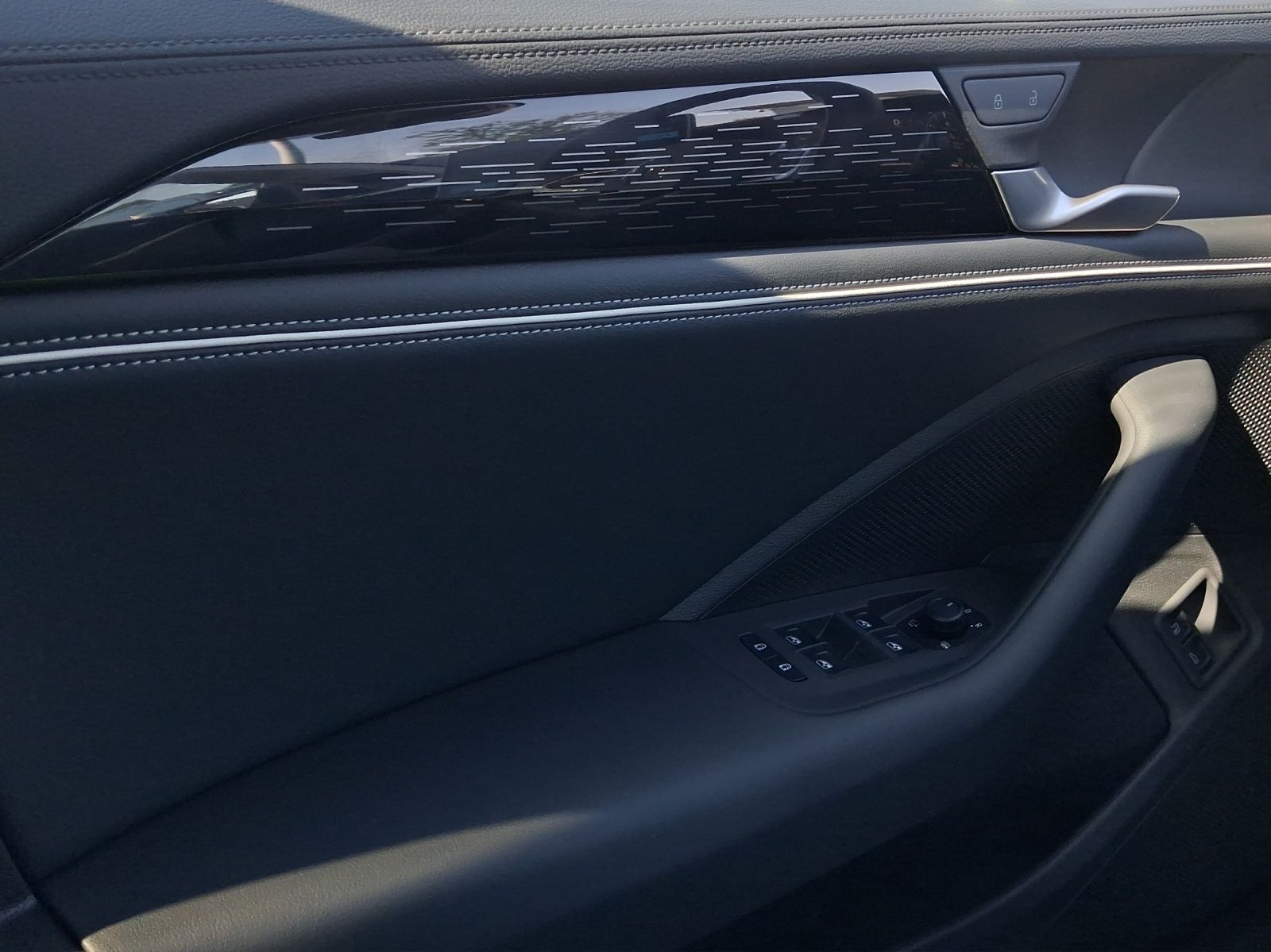 Volkswagen Passat Variant - Bild 23