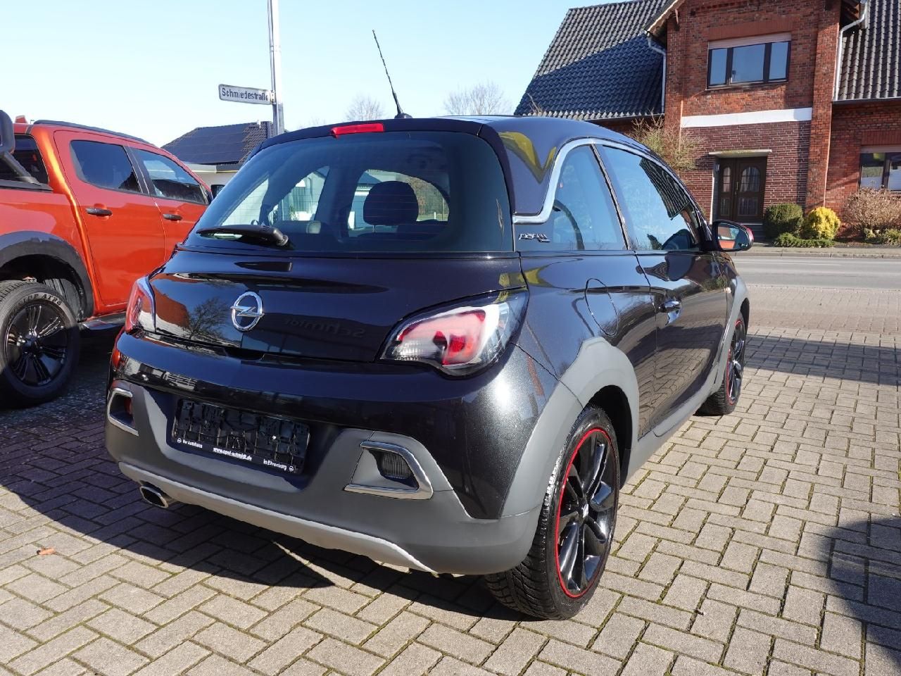 Fahrzeugabbildung Opel Adam Rocks 1,4 open Air