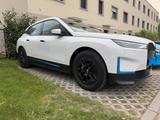 BMW iX xDrive40 -Unfallfrei, BMW-Service bis 07/27  - BMW iX Gebrauchtwagen in Berlin