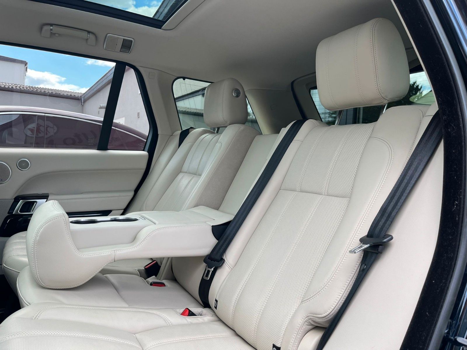 Fahrzeugabbildung Land Rover Range Rover Vogue*Pano*AHK*Luft*Softclose*RFK*