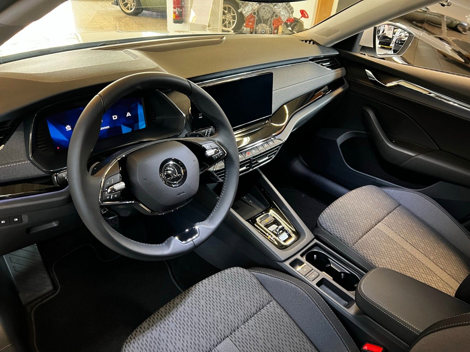 Fahrzeugabbildung SKODA Octavia Combi Style 2.0 TDI DSG