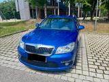 Skoda Octavia 2.0 TDI DSG RS Combi RS - Skoda Octavia aus 2011: Combi RS