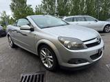 Opel Astra H Twin Top Cosmo - Opel Astra aus 2007: Cabrio