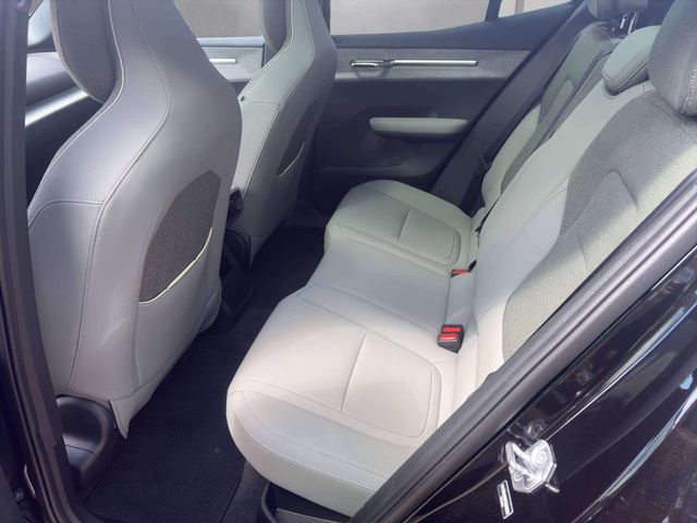 Volvo EX30 Ultra Cross Country Twin Motor Performance