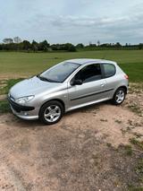 Peugeot 206   S16     136 PS - gebrauchte Peugeot 206 aus dem Jahr 2001