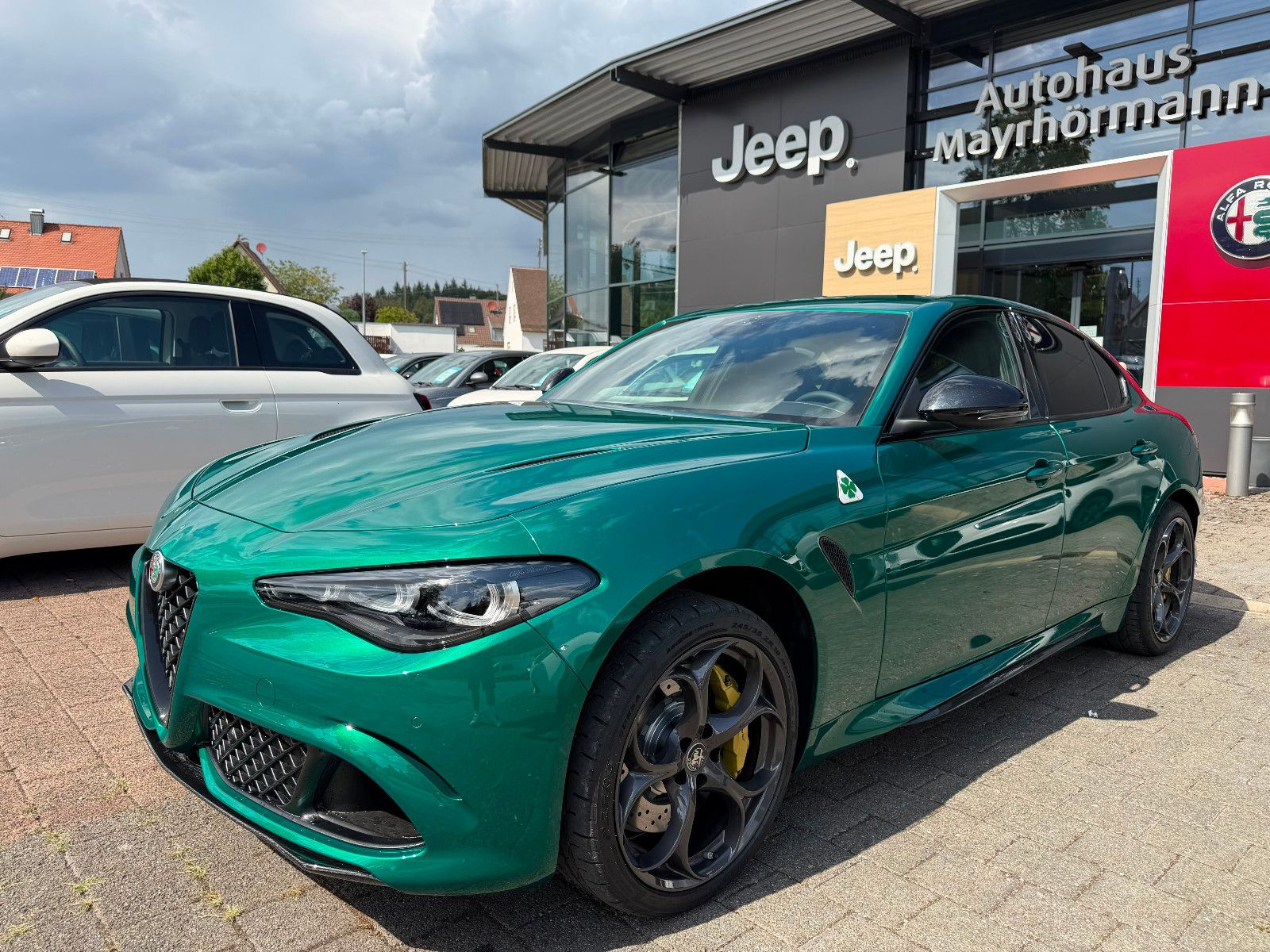 Fahrzeugabbildung Alfa Romeo Giulia Quadrifoglio Oro