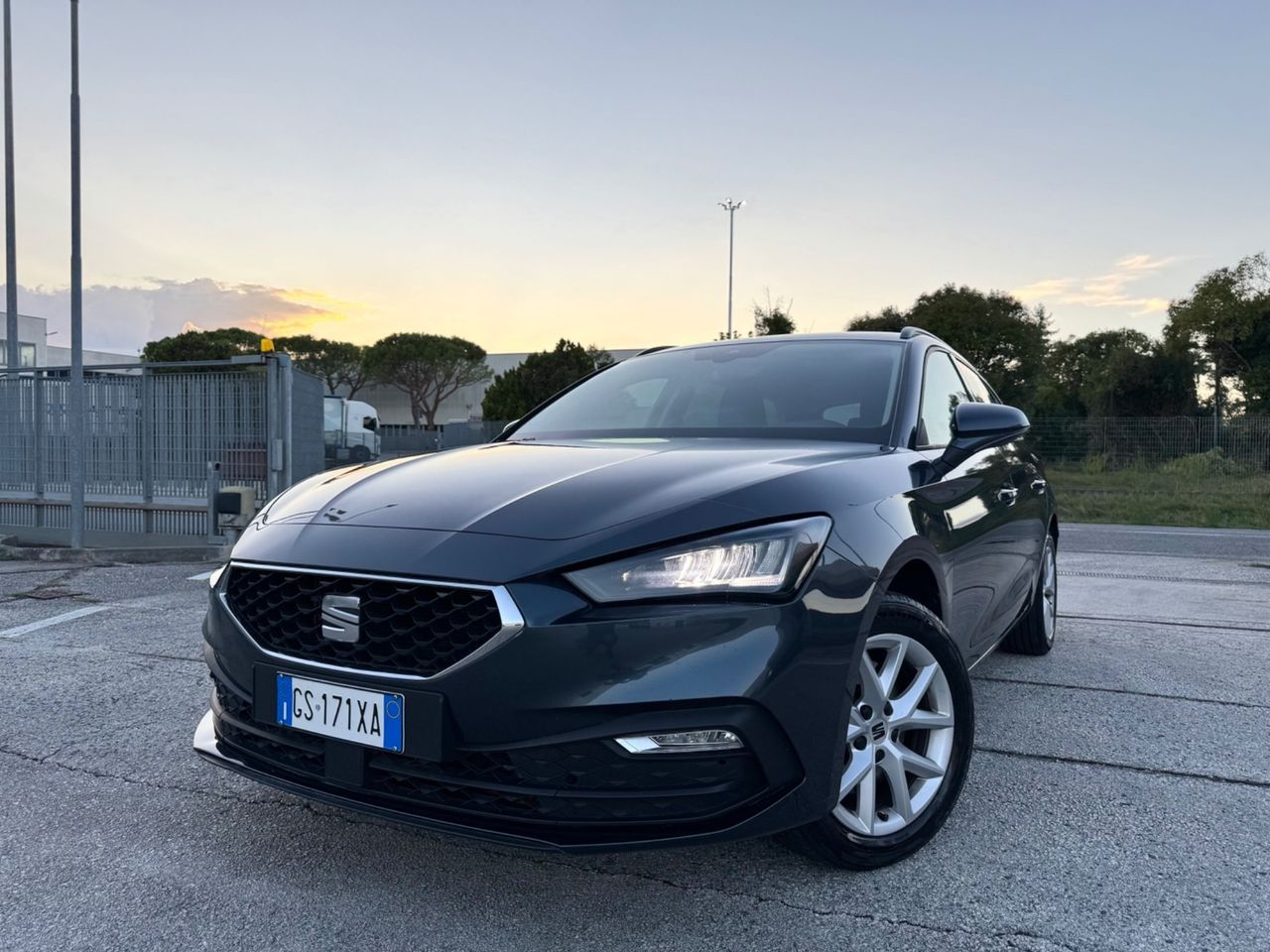 Seat SEAT LEON SportsTourer 2.0 TDI DSG-Led Carplay imagem 3