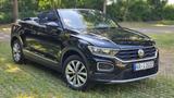 Volkswagen T-Roc Cabr.1,5TSI/DSG/kamera/Werksgarantie - VW T-Roc Gebrauchtwagen in Düsseldorf