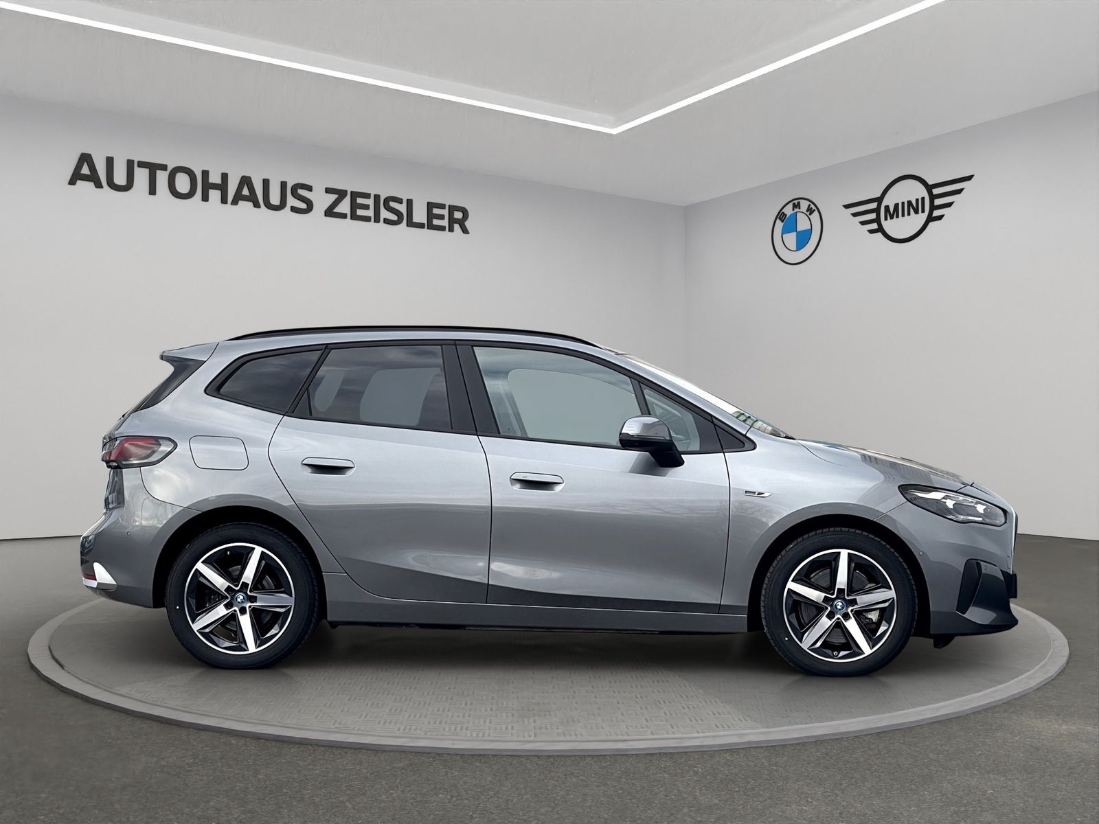 BMW 230e xDrive Active Tourer Head-Up Parkassistent foto 3