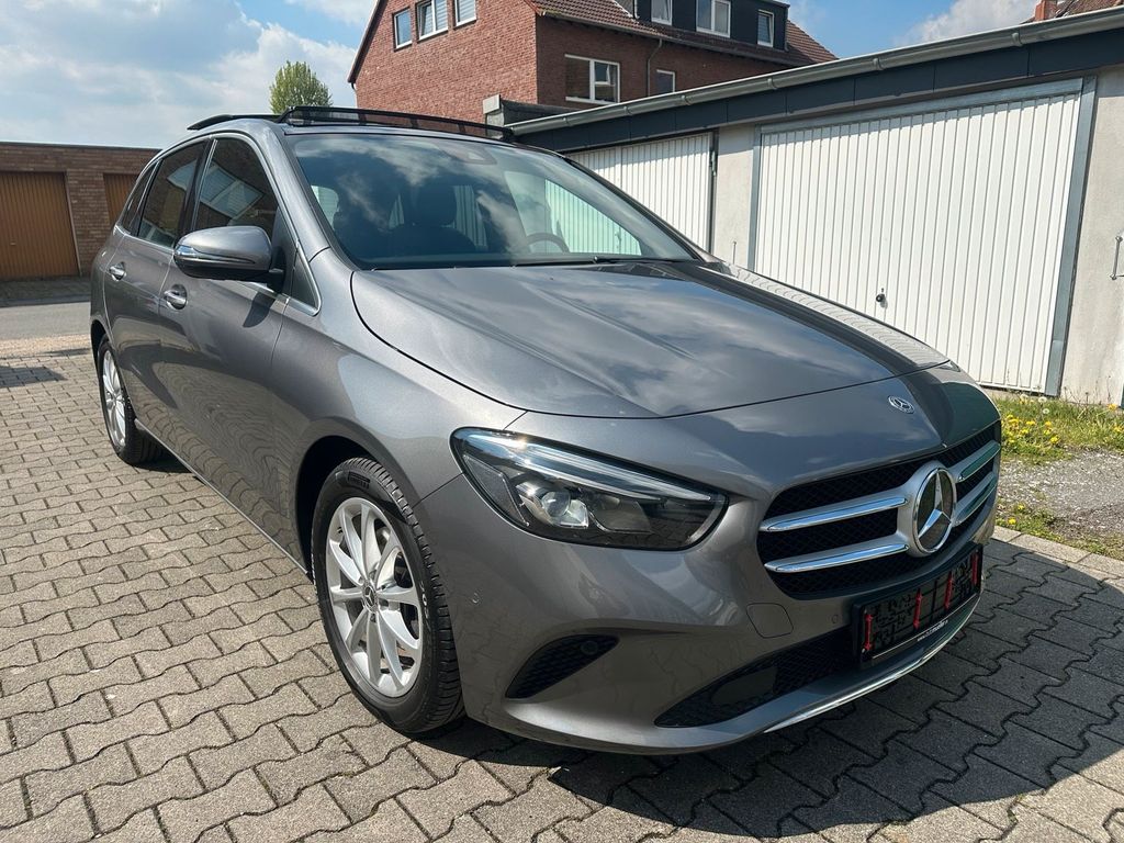 Image of Mercedes-Benz B 200