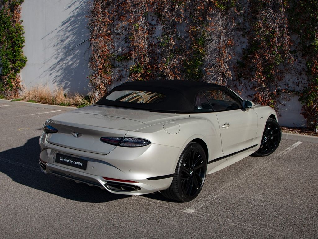 BENTLEY Continental GTC 2025