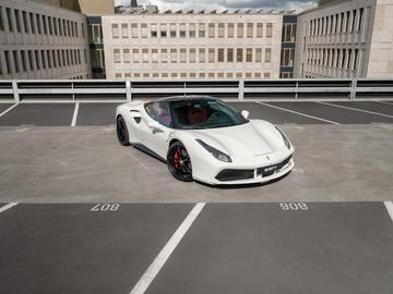 صورة 3 لـ 2017 Ferrari 488 GTB