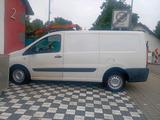 Citroën Citroen Jumpy - Citroën Jumpy aus 2015 mit Diesel-Antrieb: Kleinbus