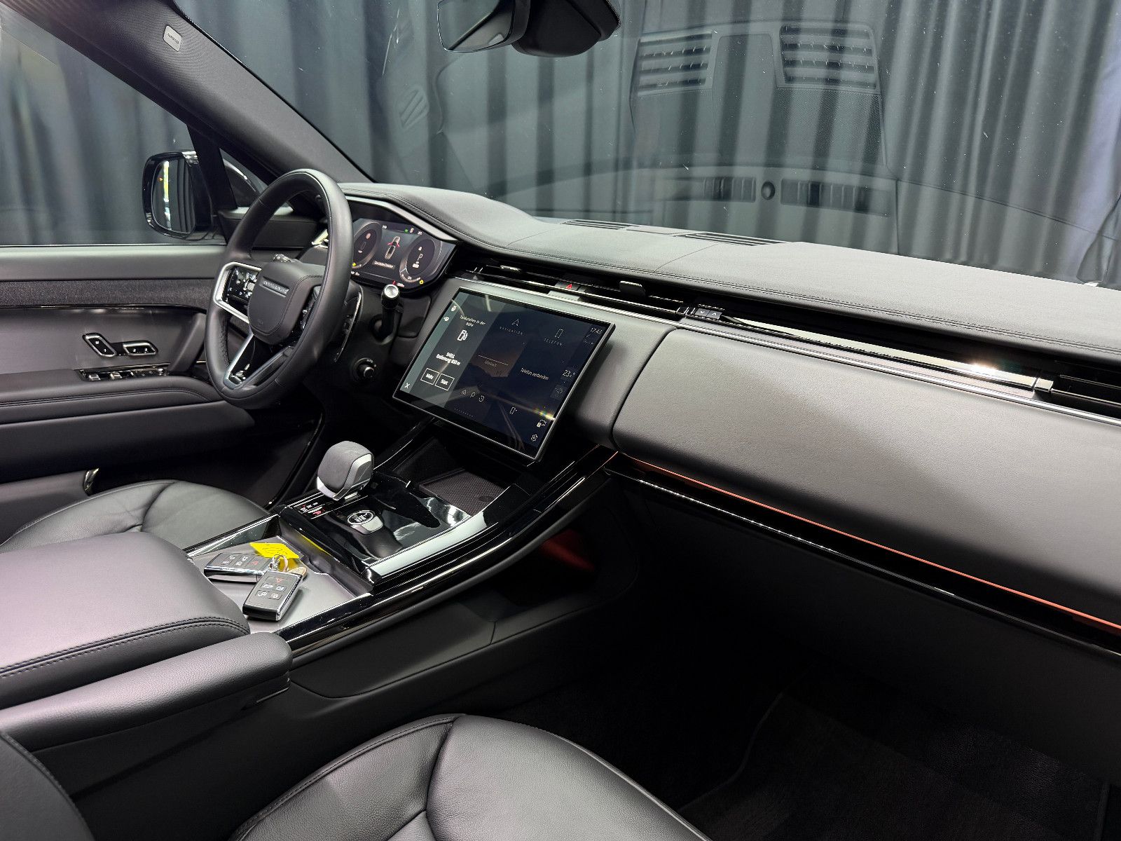 Fahrzeugabbildung Land Rover Range Rover Sport S Hybrid |MERIDIAN|360°|LUFT