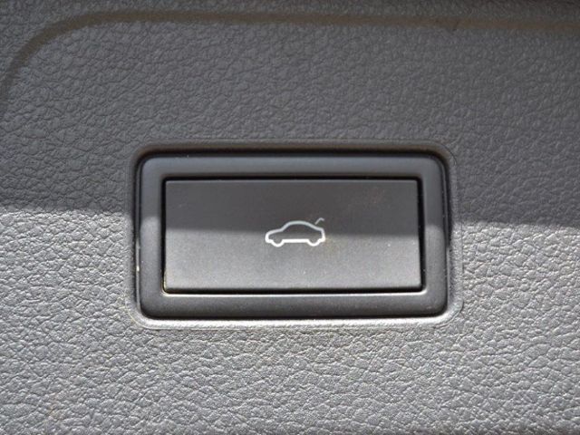 Passat Variant 2.0 TDI DSG Elegance AHK/MATRIX/N