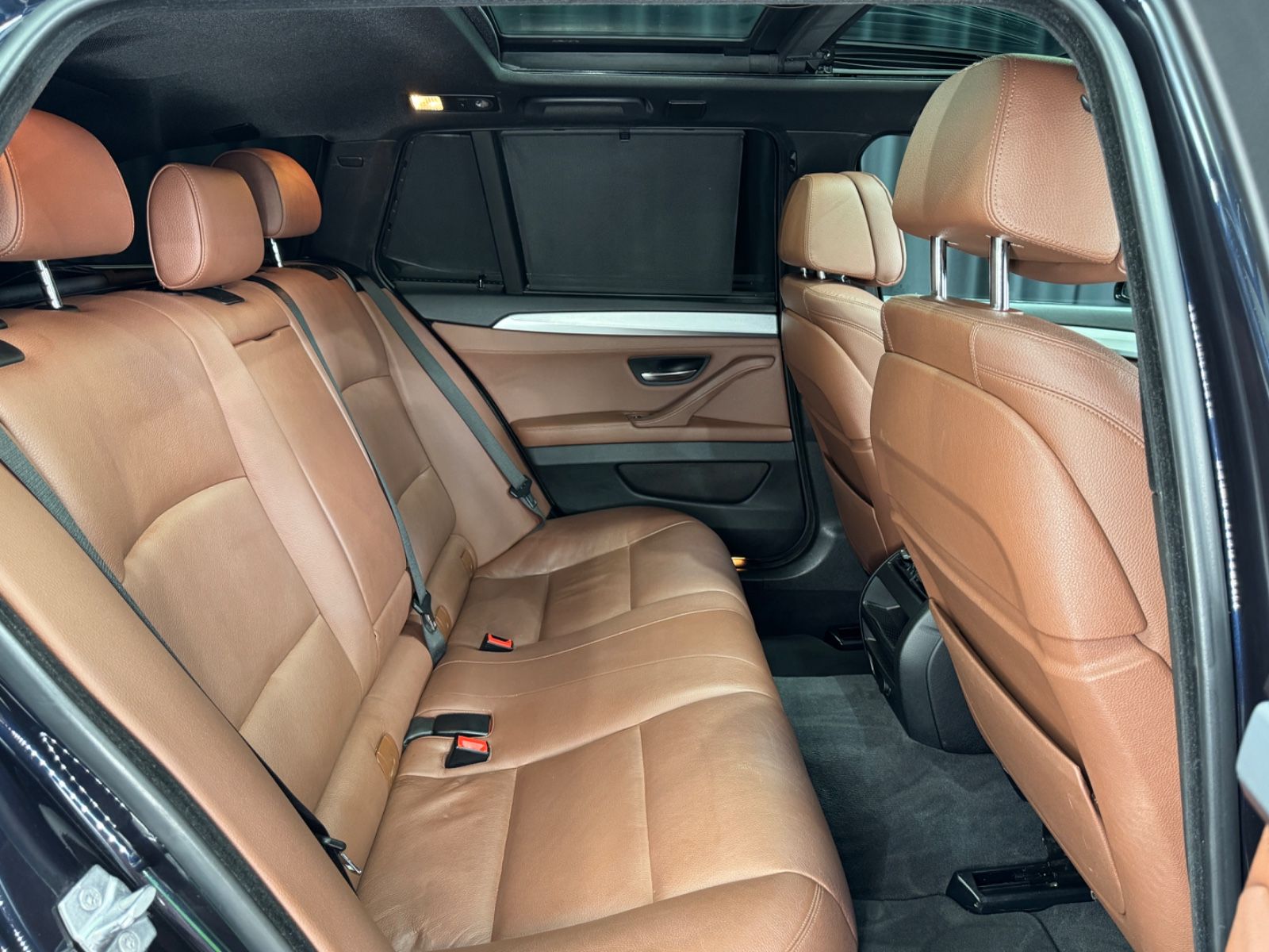 Fahrzeugabbildung BMW 535 d xDrive Touring|KOMFORTSITZE|PANO|M-PAKET|