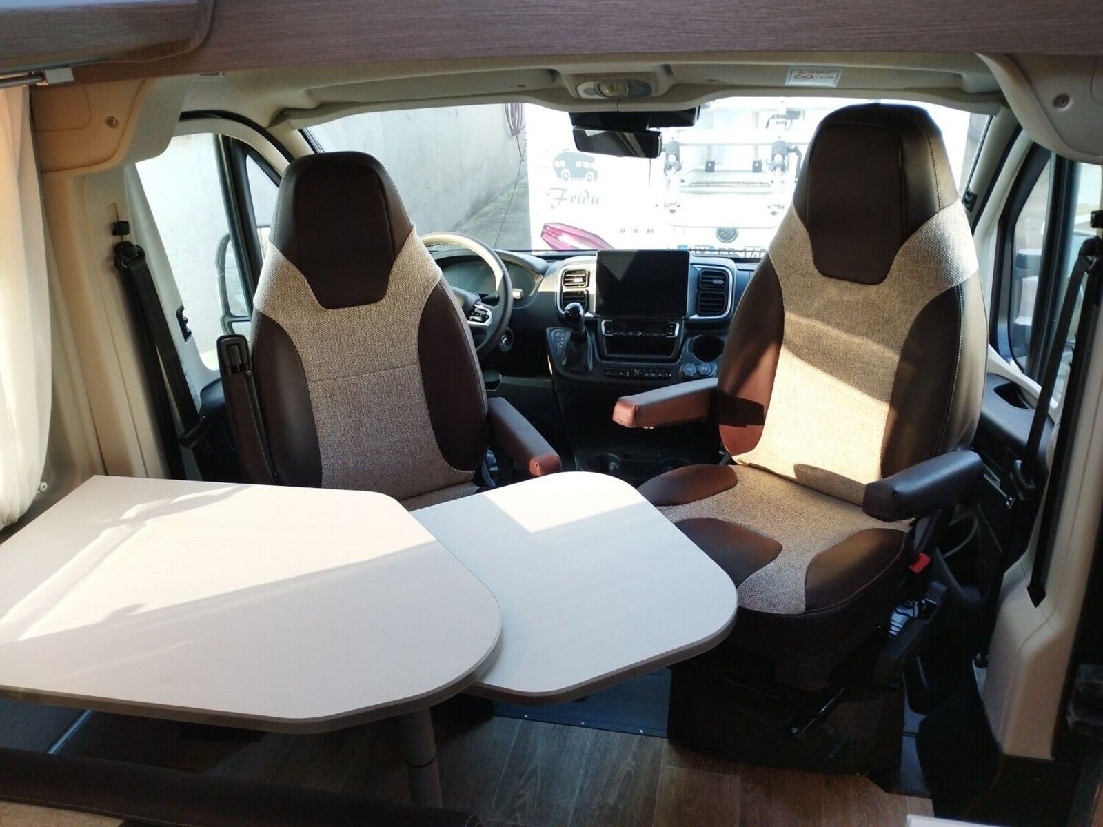 Fahrzeugabbildung Pössl Roadcruiser Revolution Citroen Premium, 180 PS