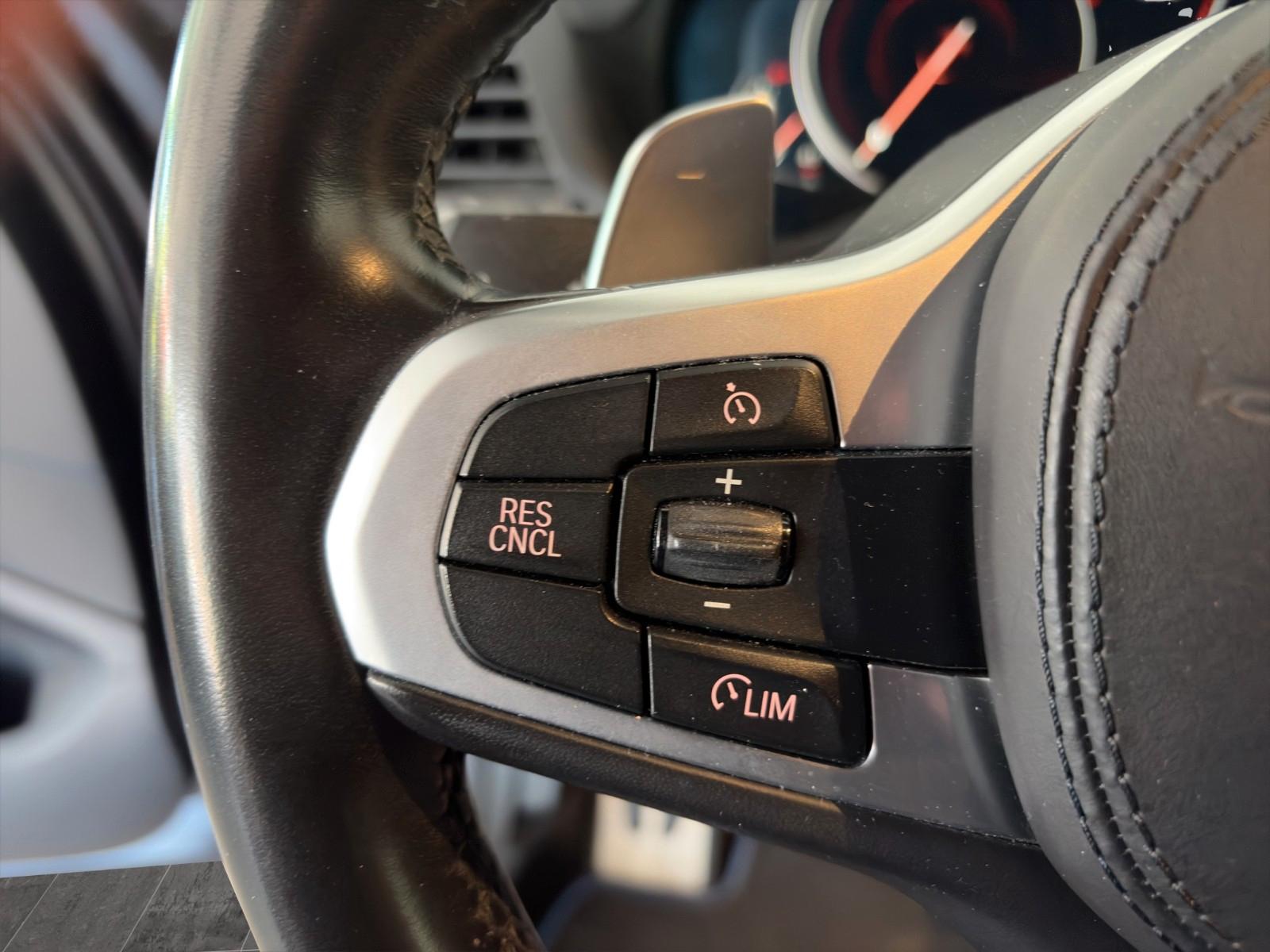 BMW X3 M40i/ Elektr. PANO/SHZ/8-FACH/APPLE CP