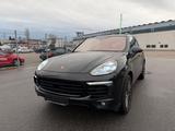 Porsche Cayenne Diesel Platinum Edition - Porsche Gebrauchtwagen in Mannheim