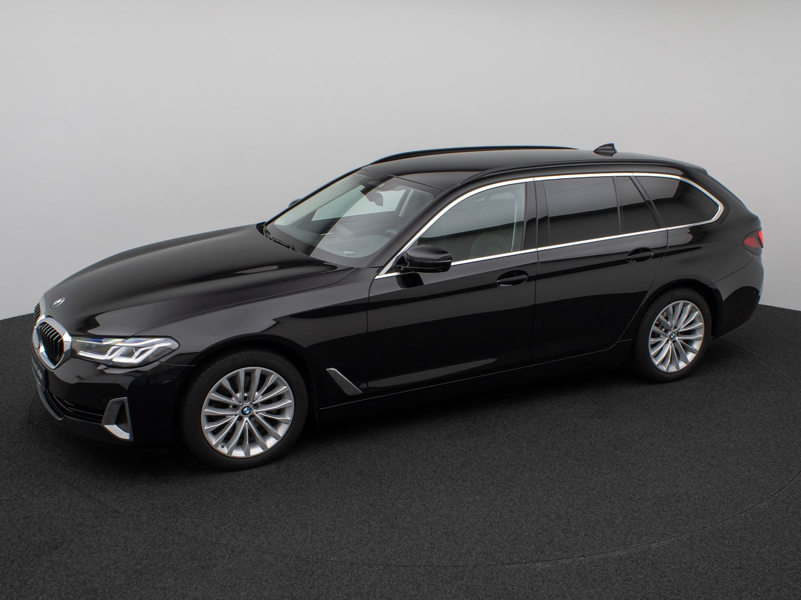Fahrzeugabbildung BMW 520d xD Luxury Line 360°Laser HUD DAB AHK Sport