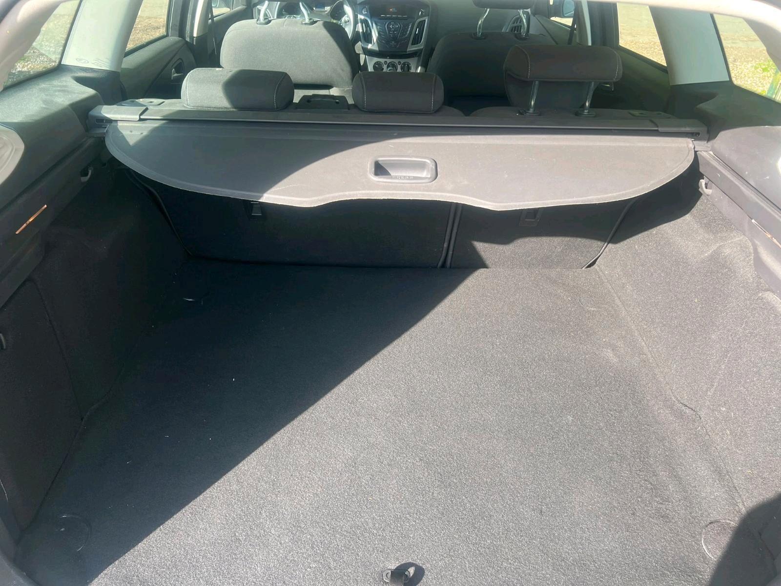 Ford Focus 2014 — photo 12