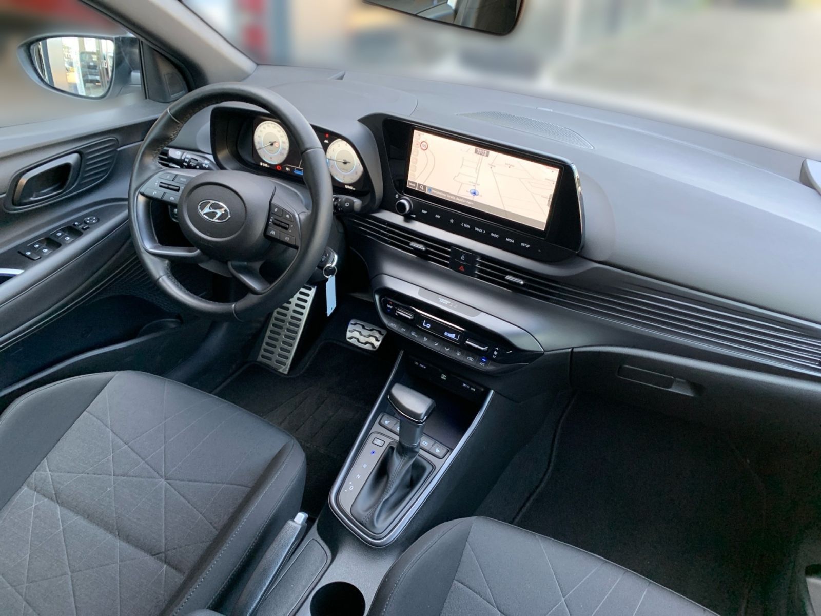 Fahrzeugabbildung Hyundai BAYON 1.0 T-GDI 7-DCT Connect & Go Mild-Hybrid N