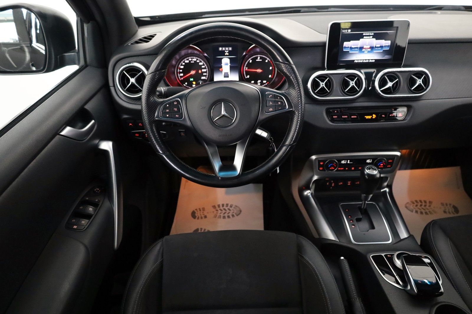 Fahrzeugabbildung Mercedes-Benz X 250d 4M Doppelkabine Progressive Navi,360°